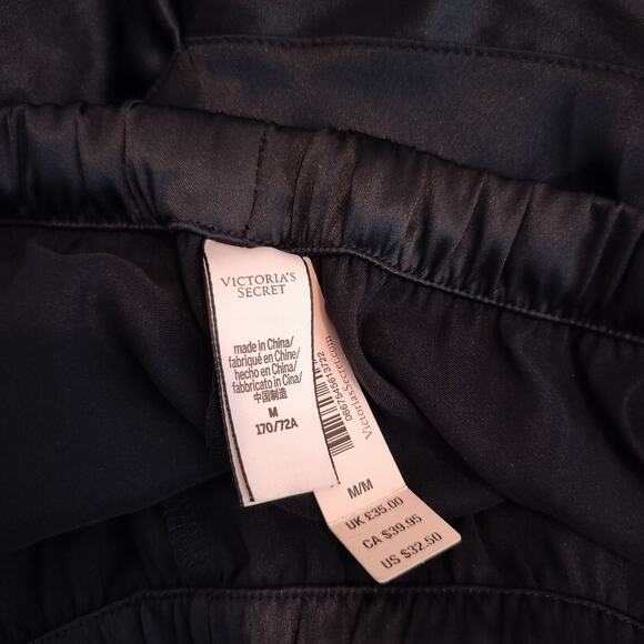 Victoria’s Secret Ruffle Satin Sleep Shorts - Picture 9 of 9